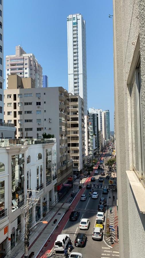 Ótimo Apto 2 quartos, Av. Brasil, de frente, quadra mar. Balneario Camboriu Exterior foto